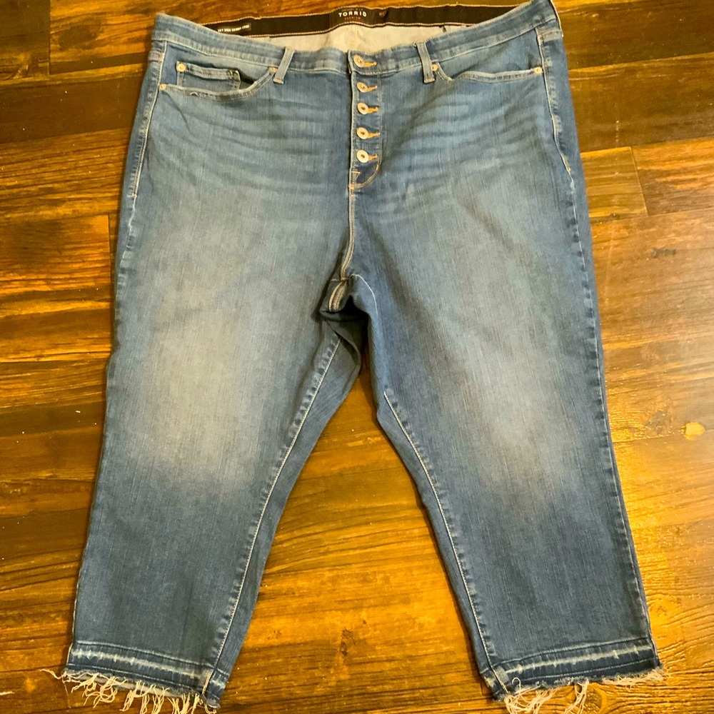 Sky high skinny crop buttonfly denim